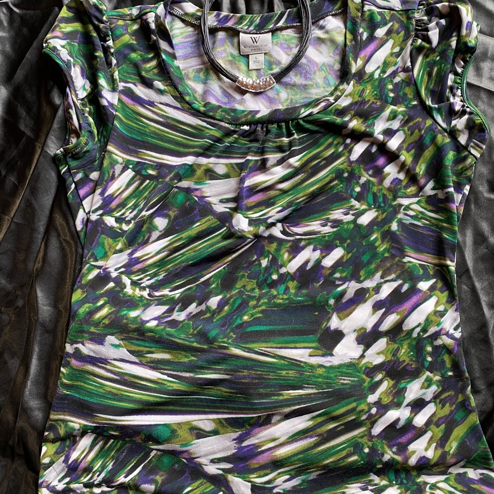 🔥4/$20- Slinky short sleeve shirt